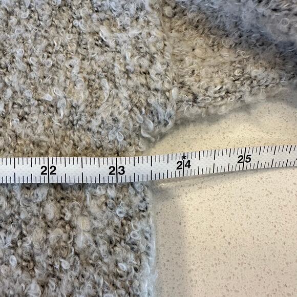 Urban Outfitters UO Women's Rosie Cozy V-Neck Pullover Oversized Sweater - Small - Picture 13 of 14